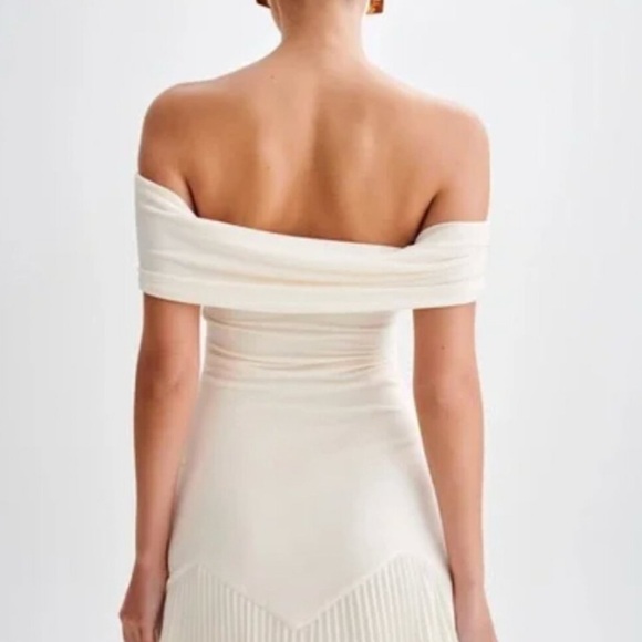 Meshki Melina Dress NWOT - Picture 2 of 3